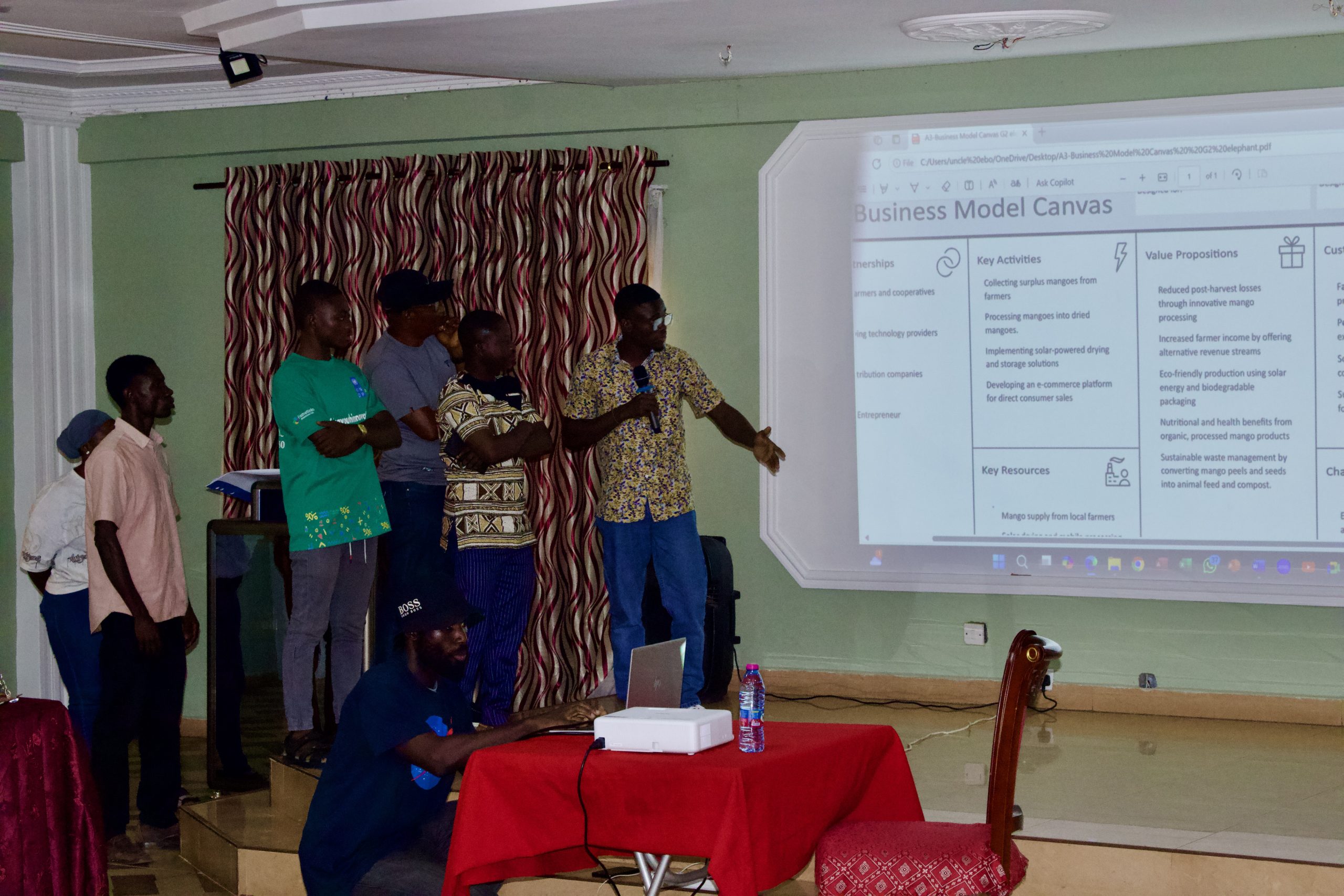 40671F99-A21E-4632-868F-4052699EFDF1_1_201_a