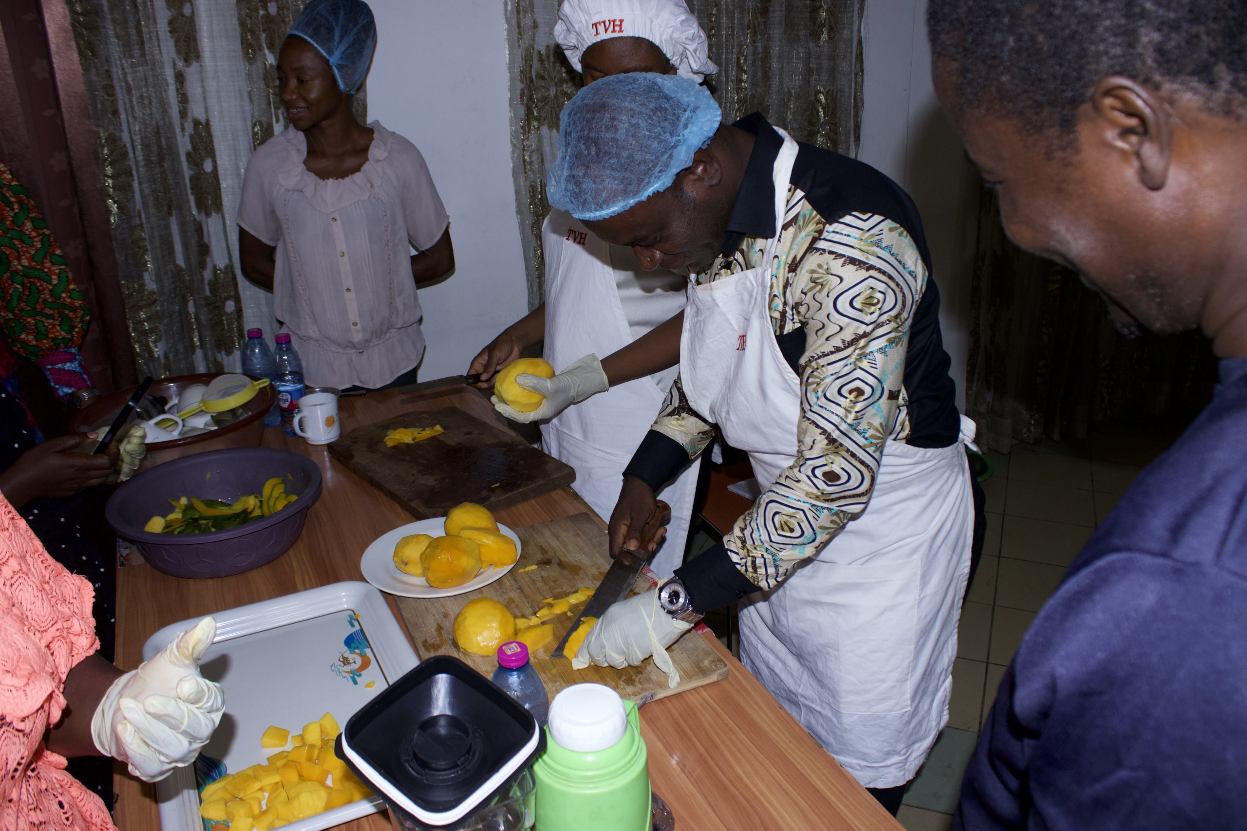 E895462B-261B-4917-BCCA-F4DCD642AA77_1_100_o